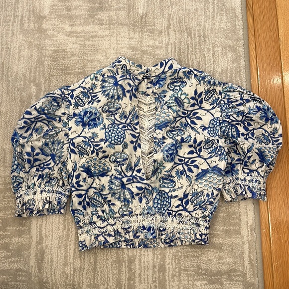 Hemant & Nandita crop top. - Picture 9 of 9